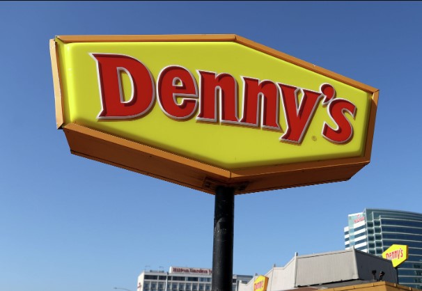 Is Dennys Open On Christmas Day 
